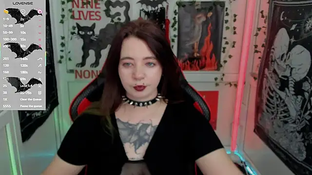 Snapshot of PurpleRune chatting on June 2026 01:15:02 PM PurpleRune online show from June 2026 01:15:02 PM