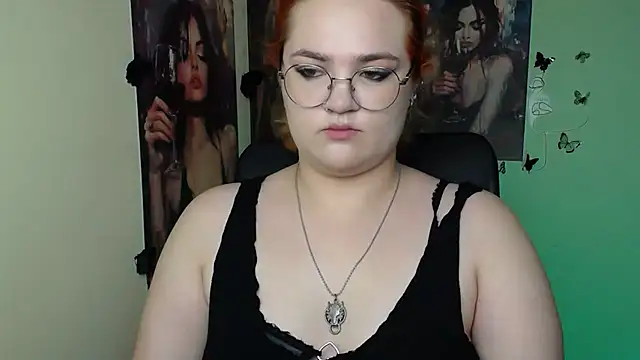 RinaRiii online show from July 2026 11:57:01 AM