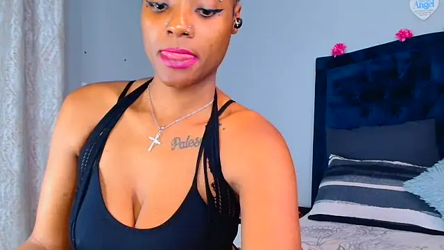 Snapshot of KillarRose chatting on May 2026 01:11:02 AM KillarRose online show from May 2026 01:11:02 AM
