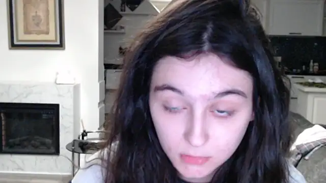 Snapshot of cute_lilia chatting on May 2026 06:35:01 PM cute lilia online show from May 2026 06:35:01 PM