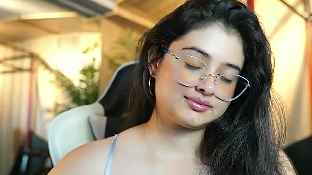 Snapshot of Madison_Flame chatting on June 2026 07:26:02 PM Madison Flame online show from June 2026 07:26:02 PM