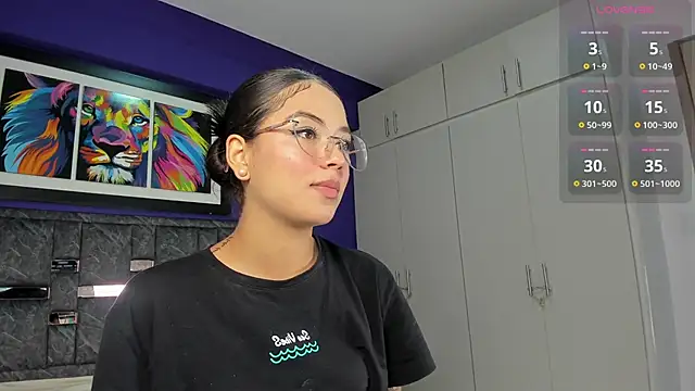 Snapshot of jade_lov chatting on May 2026 12:13:02 PM jade lov online show from May 2026 12:13:02 PM