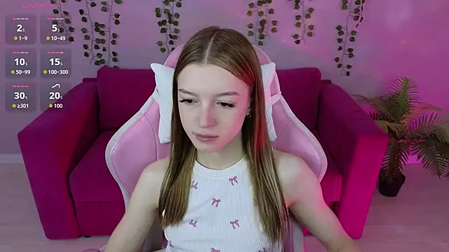 Snapshot of Eva_Th0mpson chatting on June 2026 12:53:02 AM Eva Th0mpson online show from June 2026 12:53:02 AM