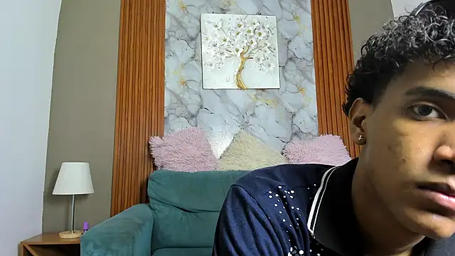 Snapshot of GOLDEN_2026 chatting on May 2026 07:19:02 PM GOLDEN 2026 online show from May 2026 07:19:02 PM