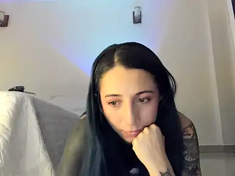 EvangelineLoveee online show from June 2026 03:11:02 AM