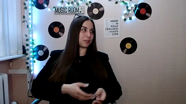 Cutie  Mia online show from May 2026 11:28:01 AM