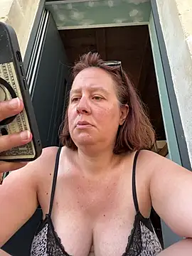 Snapshot of zelda252 chatting on June 2026 08:13:01 AM zelda252 online show from June 2026 08:13:01 AM