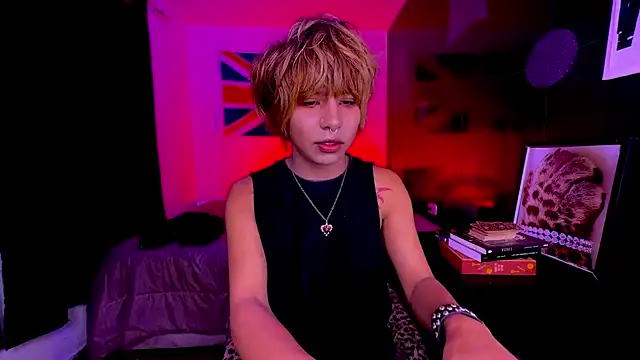 Aronn 44 online show from August 2026 06:38:01 AM
