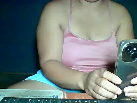 MommyKaye30 online show from May 2026 08:05:02 PM