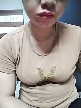 Girl lovebaby online show from June 2026 07:03:02 AM