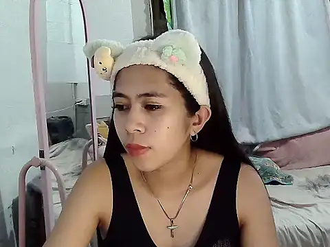 Snapshot of pretty_cheng21 chatting on May 2026 02:05:01 PM pretty cheng21 online show from May 2026 02:05:01 PM