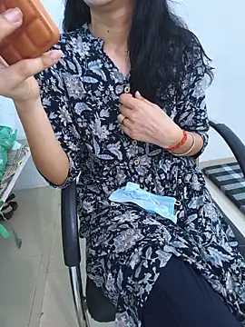 Snapshot of zoya_baby_ chatting on June 2026 06:54:02 AM zoya baby online show from June 2026 06:54:02 AM