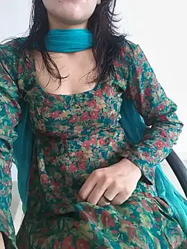 Snapshot of zoya_baby_ chatting on July 2026 05:11:01 AM zoya baby online show from July 2026 05:11:01 AM