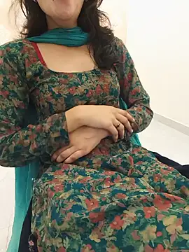 Snapshot of zoya_baby_ chatting on August 2026 04:44:02 AM zoya baby online show from August 2026 04:44:02 AM