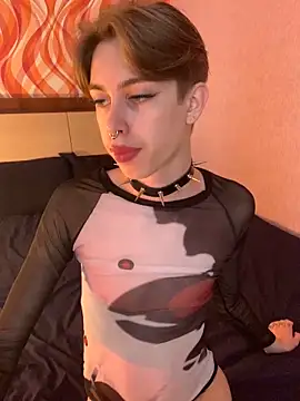 Snapshot of dark_noir_ chatting on May 2026 10:12:01 AM dark noir online show from May 2026 10:12:01 AM