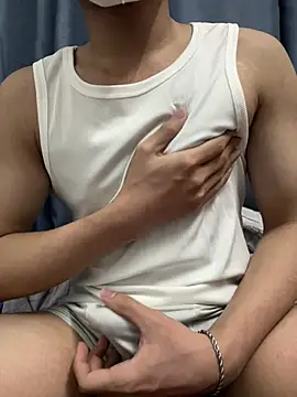 LucasHuynh online show from May 2026 05:31:01 PM