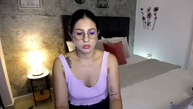 isa cruzx online show from May 2026 11:24:02 PM