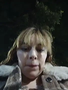 Isabella  Risky online show from June 2026 12:19:01 AM