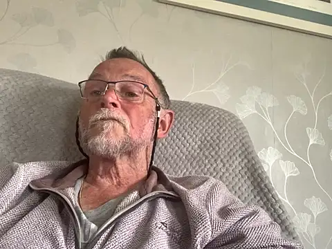 Moonraker64 online show from June 2026 02:33:01 PM
