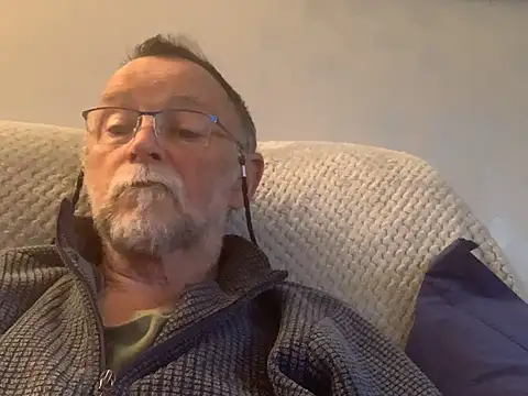 Moonraker64 online show from June 2026 07:39:01 PM