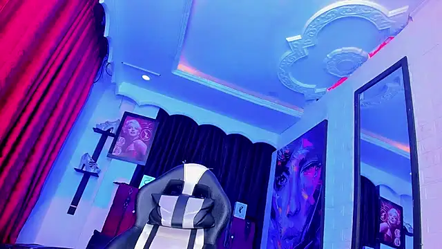Mia Colucci25 online show from June 2026 03:06:02 AM