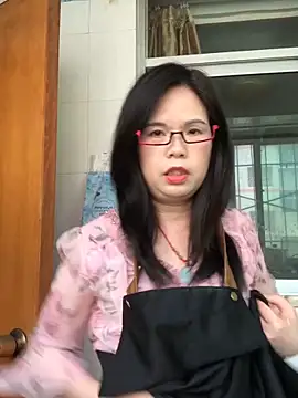 Snapshot of nidejiejie chatting on May 2026 03:48:01 AM nidejiejie online show from May 2026 03:48:01 AM