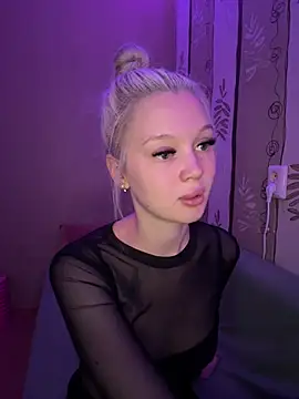 Snapshot of Velvet_Doll_ chatting on July 2026 05:35:02 AM Velvet Doll online show from July 2026 05:35:02 AM