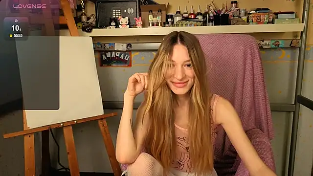 MiaMooonn online show from May 2026 09:48:02 AM