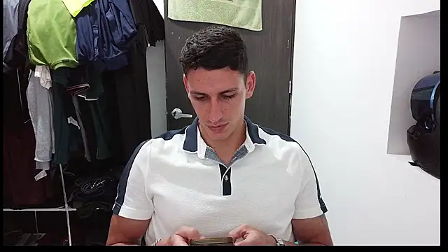 RaulRico online show from May 2026 04:10:02 AM