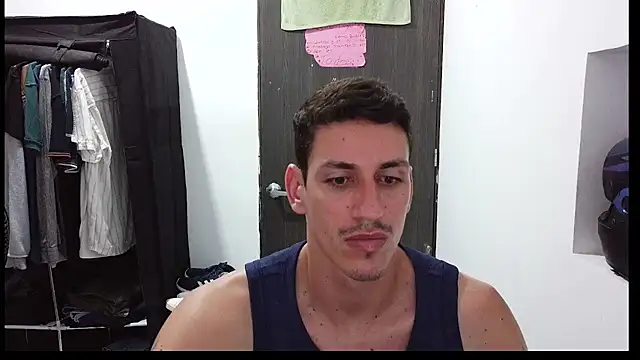 Snapshot of RaulRico chatting on June 2026 01:07:02 AM RaulRico online show from June 2026 01:07:02 AM