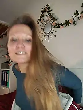 Snapshot of Candy_Cougar chatting on May 2026 06:55:02 AM Candy Cougar online show from May 2026 06:55:02 AM