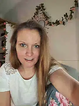 Snapshot of Candy_Cougar chatting on May 2026 08:54:01 AM Candy Cougar online show from May 2026 08:54:01 AM