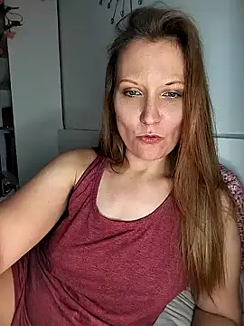 Snapshot of Candy_Cougar chatting on June 2026 06:47:02 AM Candy Cougar online show from June 2026 06:47:02 AM