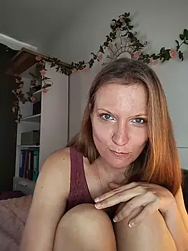 Snapshot of Candy_Cougar chatting on June 2026 07:00:02 AM Candy Cougar online show from June 2026 07:00:02 AM