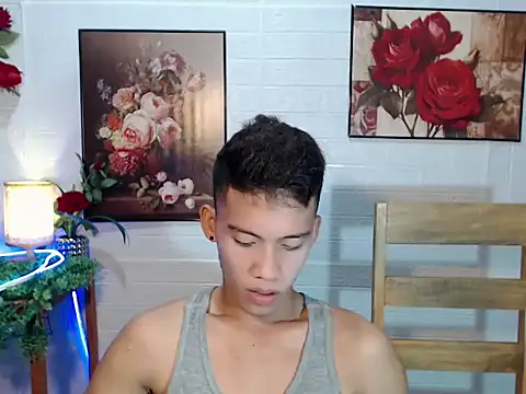 Snapshot of shawn_cole chatting on July 2026 01:04:02 PM shawn cole online show from July 2026 01:04:02 PM