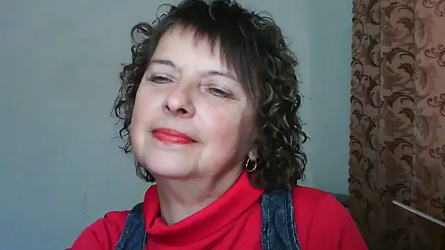Snapshot of ElizabethGorden chatting on May 2026 10:33:01 AM ElizabethGorden online show from May 2026 10:33:01 AM