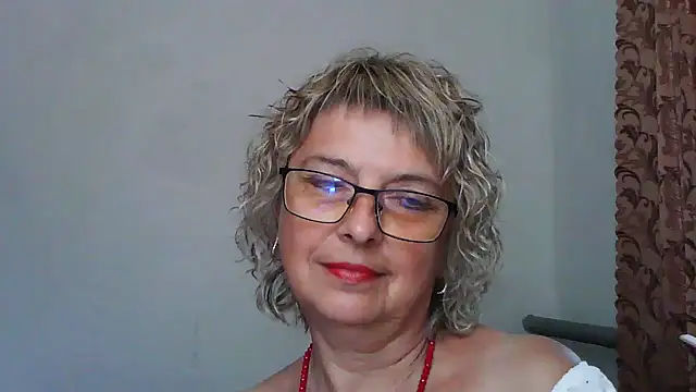 Snapshot of ElizabethGorden chatting on July 2026 10:43:02 AM ElizabethGorden online show from July 2026 10:43:02 AM
