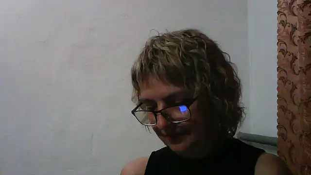 Snapshot of ElizabethGorden chatting on July 2026 06:32:02 PM ElizabethGorden online show from July 2026 06:32:02 PM