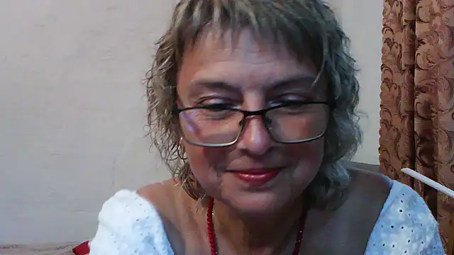 Snapshot of ElizabethGorden chatting on July 2026 05:04:01 PM ElizabethGorden online show from July 2026 05:04:01 PM