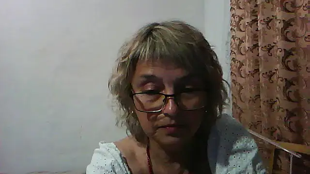 Snapshot of ElizabethGorden chatting on August 2026 05:55:02 PM ElizabethGorden online show from August 2026 05:55:02 PM