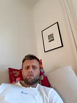 leeoslut online show from July 2026 07:11:02 AM