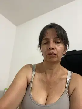 Soy Camila8 online show from June 2026 03:28:01 AM