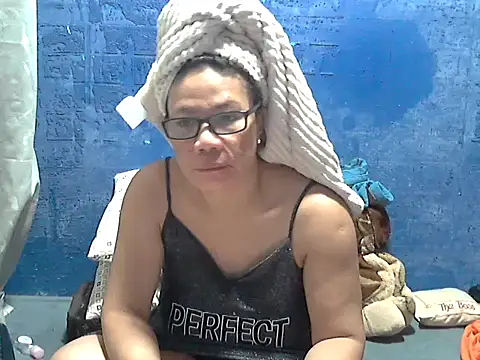 Snapshot of hotchilimom chatting on June 2026 10:09:01 AM hotchilimom online show from June 2026 10:09:01 AM