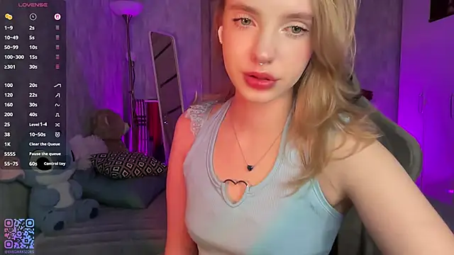 Eve Dark Side online show from June 2026 05:56:02 AM