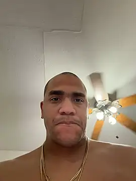 Snapshot of Carr97 chatting on July 2026 08:35:02 PM Carr97 online show from July 2026 08:35:02 PM
