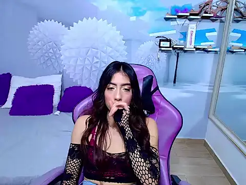 Snapshot of AMBEL-ROSE chatting on May 2026 04:31:02 AM AMBEL-ROSE online show from May 2026 04:31:02 AM