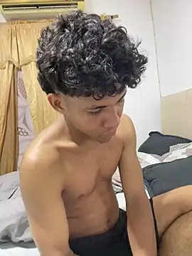 Snapshot of thecamilo chatting on June 2026 10:34:02 PM thecamilo online show from June 2026 10:34:02 PM