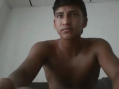 Snapshot of Alexander_06_ chatting on July 2026 10:05:02 PM Alexander 06 online show from July 2026 10:05:02 PM