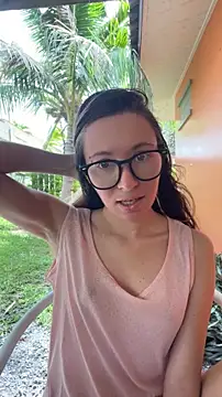 Snapshot of Mini_girl_do_it_better chatting on May 2026 03:24:01 AM Mini girl do it better online show from May 2026 03:24:01 AM