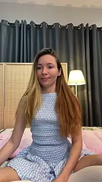 Snapshot of Mini_girl_do_it_better chatting on May 2026 01:56:01 AM Mini girl do it better online show from May 2026 01:56:01 AM